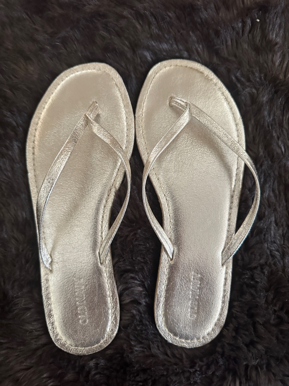 Old Navy Metallic Gold Women's Flip Flop Sandals